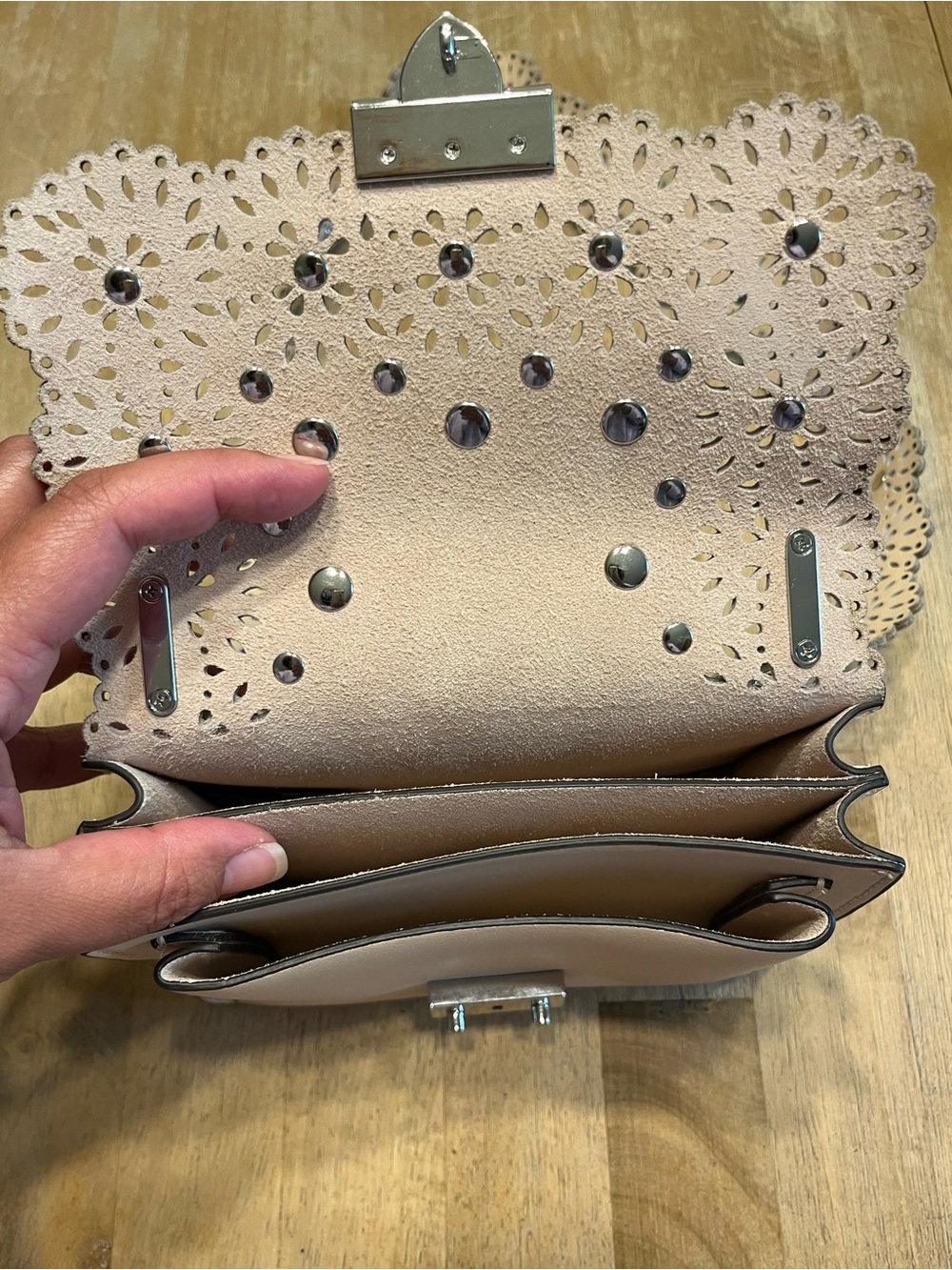 Rebecca Minkoff Beige Laser-Cut Floral Crossbody Bag - Picture 5 of 9